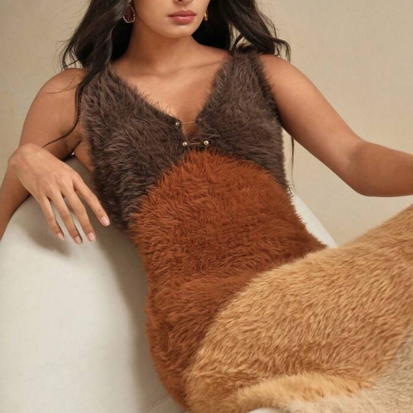 Dresses & Skirts - Ombre V-Neck Fitted Women Sweater Dress